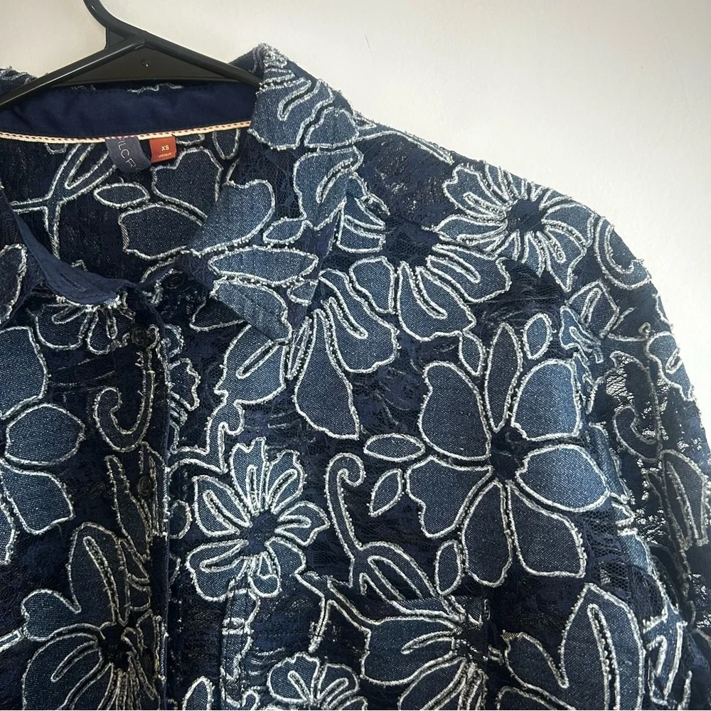 Pilcro Anthropologie Navy Blue Sheer Lace Button Down Shirt Size XS